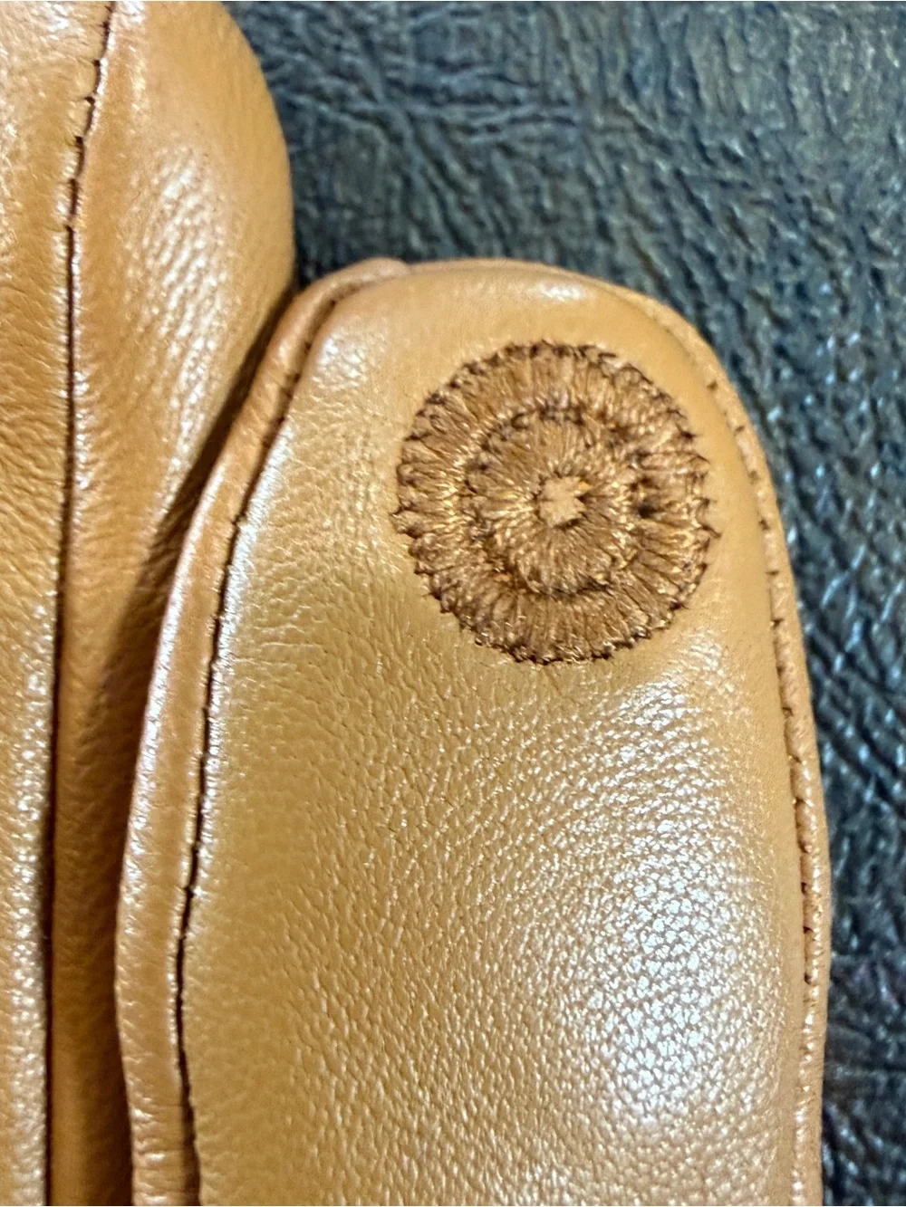 Chico's Quilted Leather Gloves in Cognac Sz M